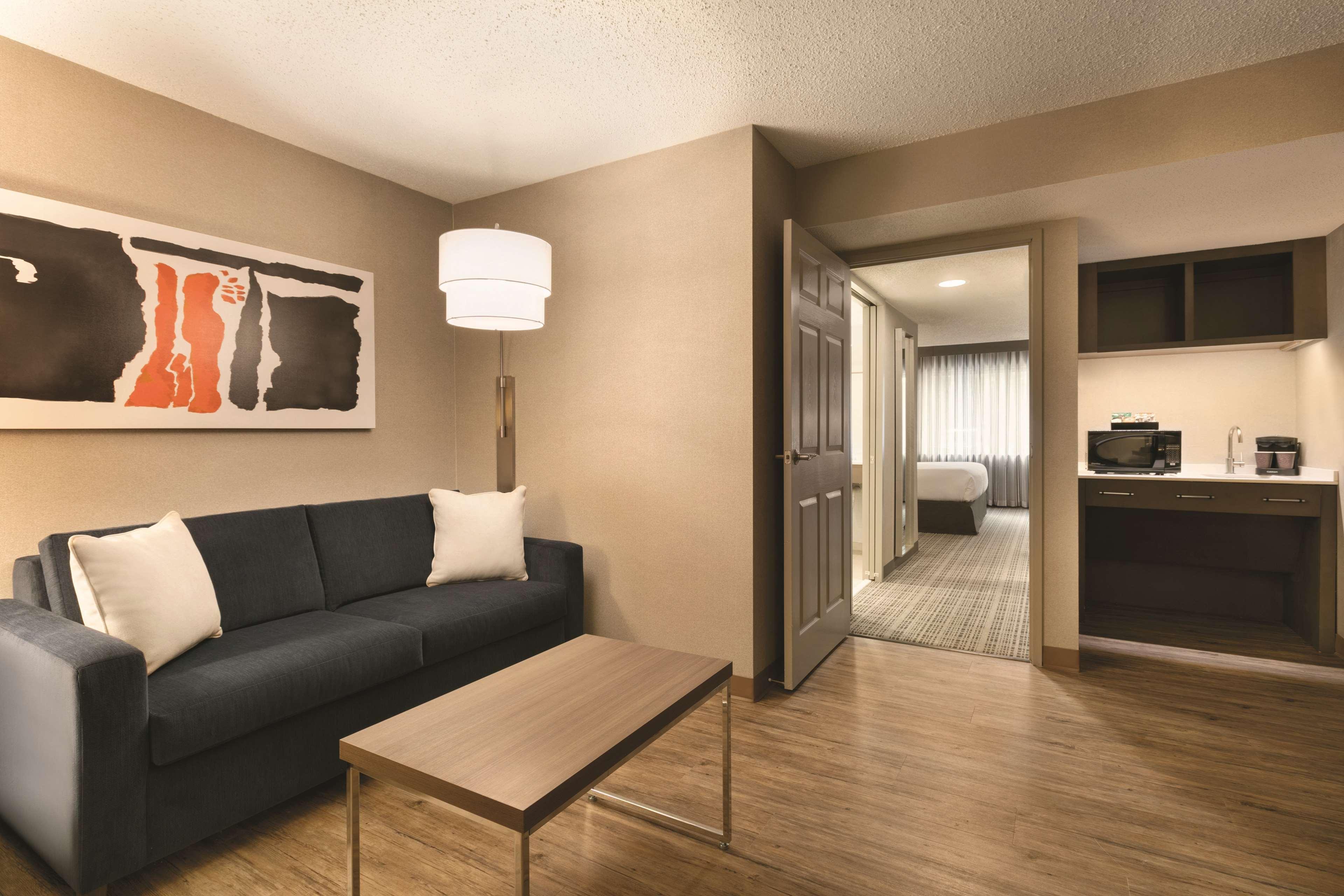 Embassy Suites By Hilton Richmond Dumbarton Luaran gambar